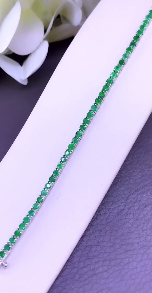 Emerald bracelet