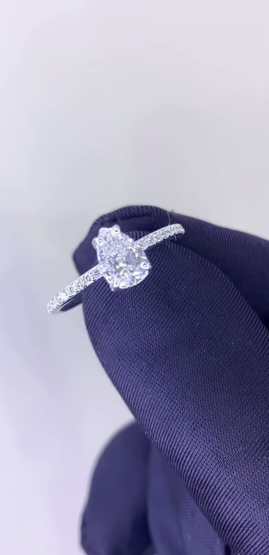 Pear shaped diamond ring